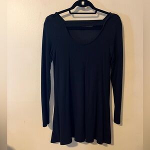 Latched Mama Black Tunic Top Nursing Friendly Size M